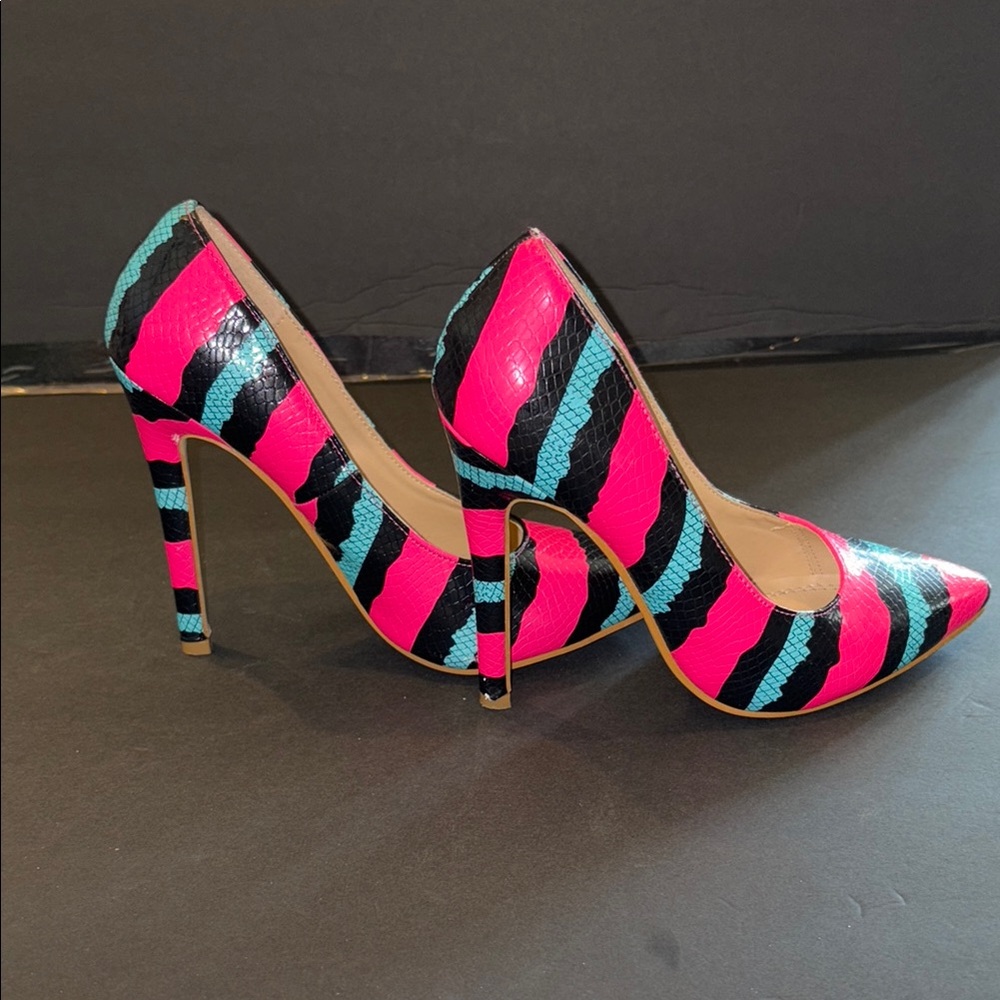 Colorful Women's Heels - Picture 4 of 5